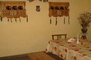 Polonia Privát Gębczyce, Esterno